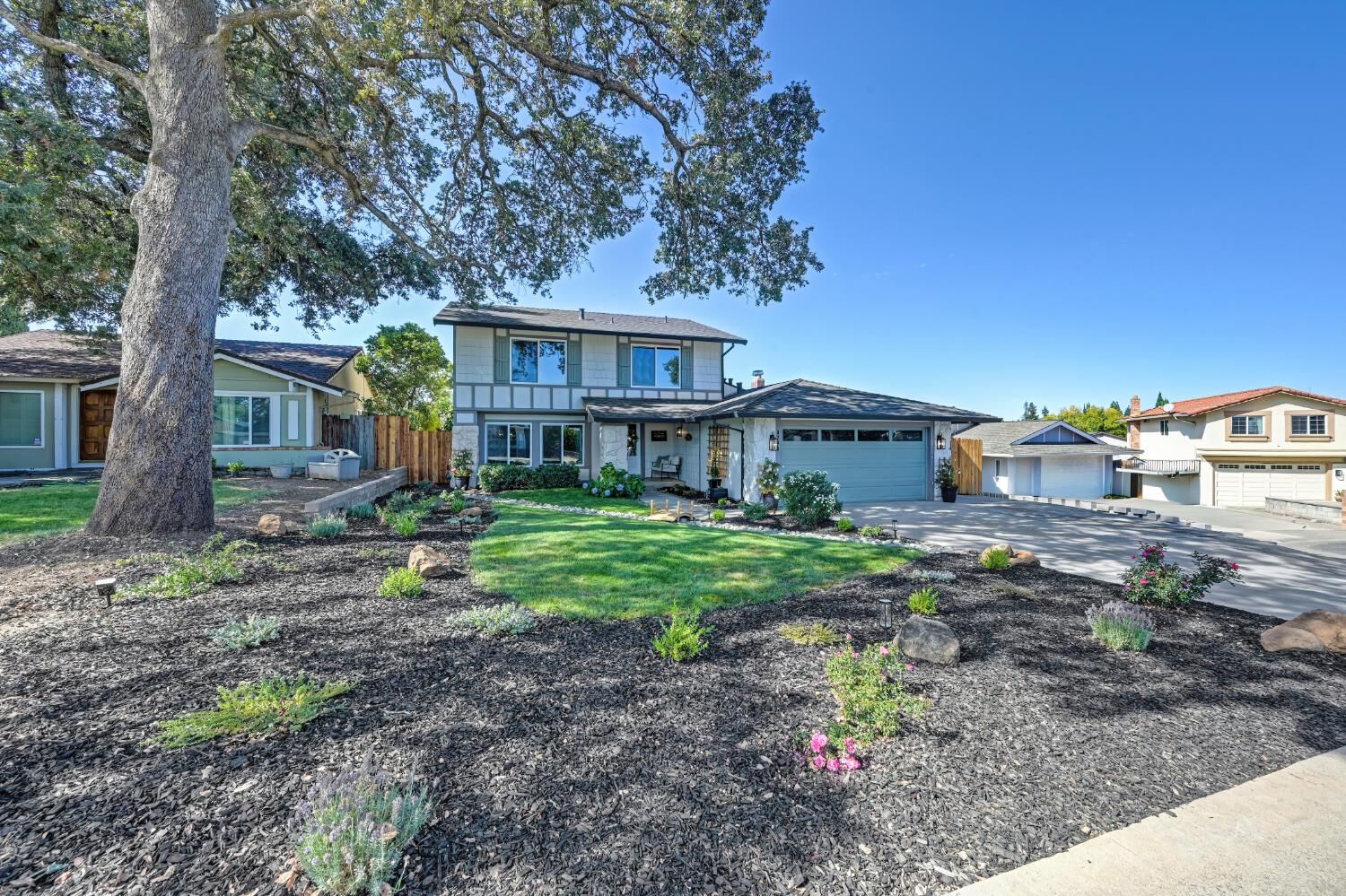 Property Photo: 8208 Alba Court CA 95610