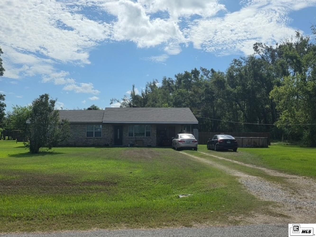 Property Photo: 257 Williams Lane LA 71269