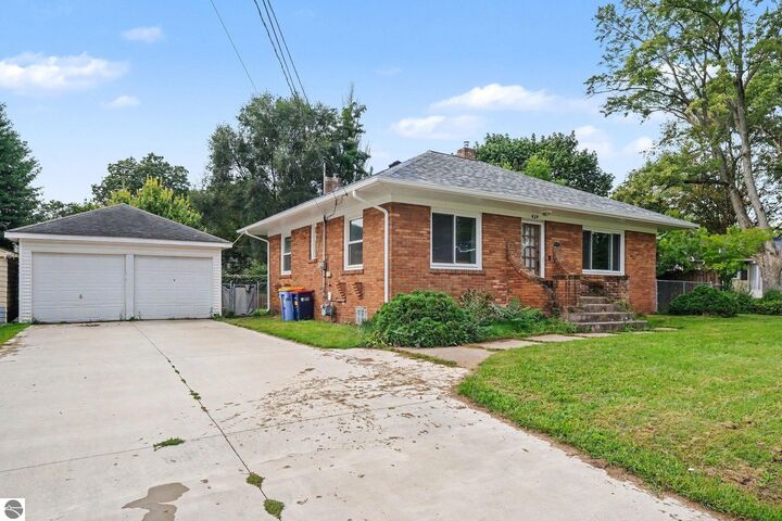 Property Photo: 424 SE Alger Street MI 49507