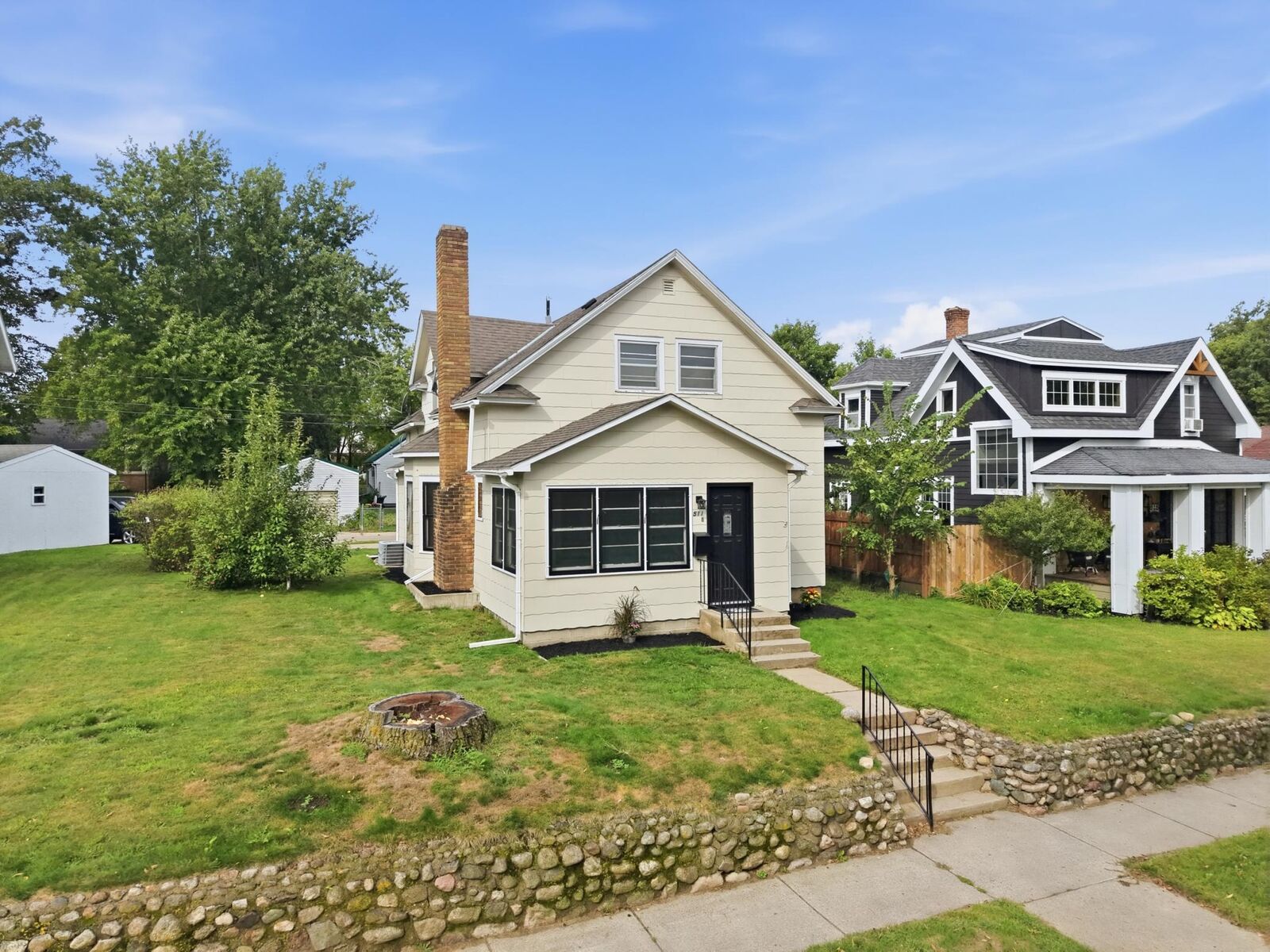 Property Photo: 511 8th Street NE MN 56479