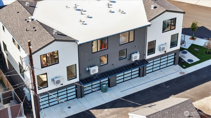 Property Photo: 308 Daley Street WA 98020