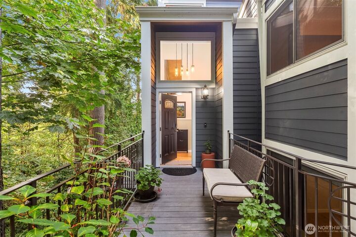 Property Photo:  4257  155th Place SE  WA 98006 