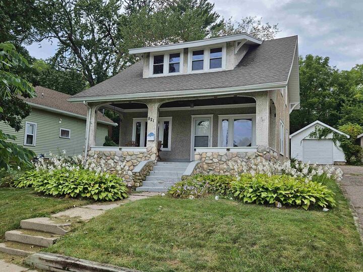 Property Photo: 821 Summit Street WI 53913