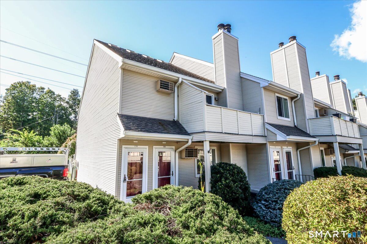 Property Photo: 178 Willow Springs 178 CT 06776