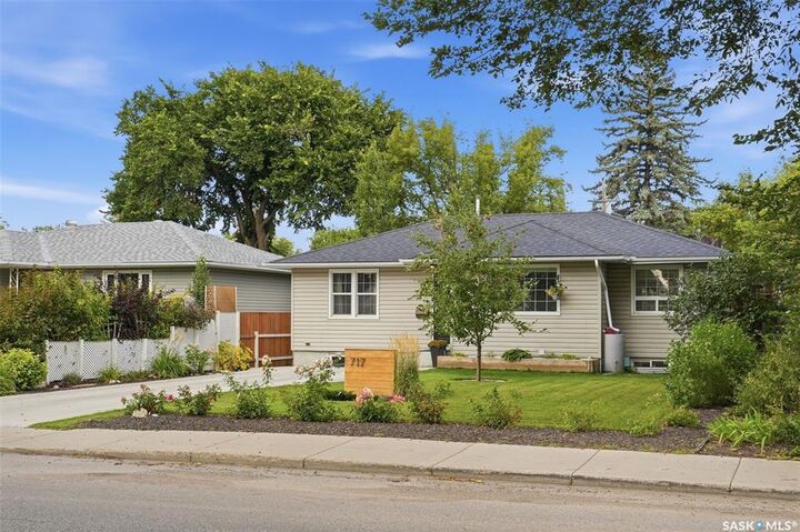 Property Photo: 717 Taylor Street E SK S7H 1W1