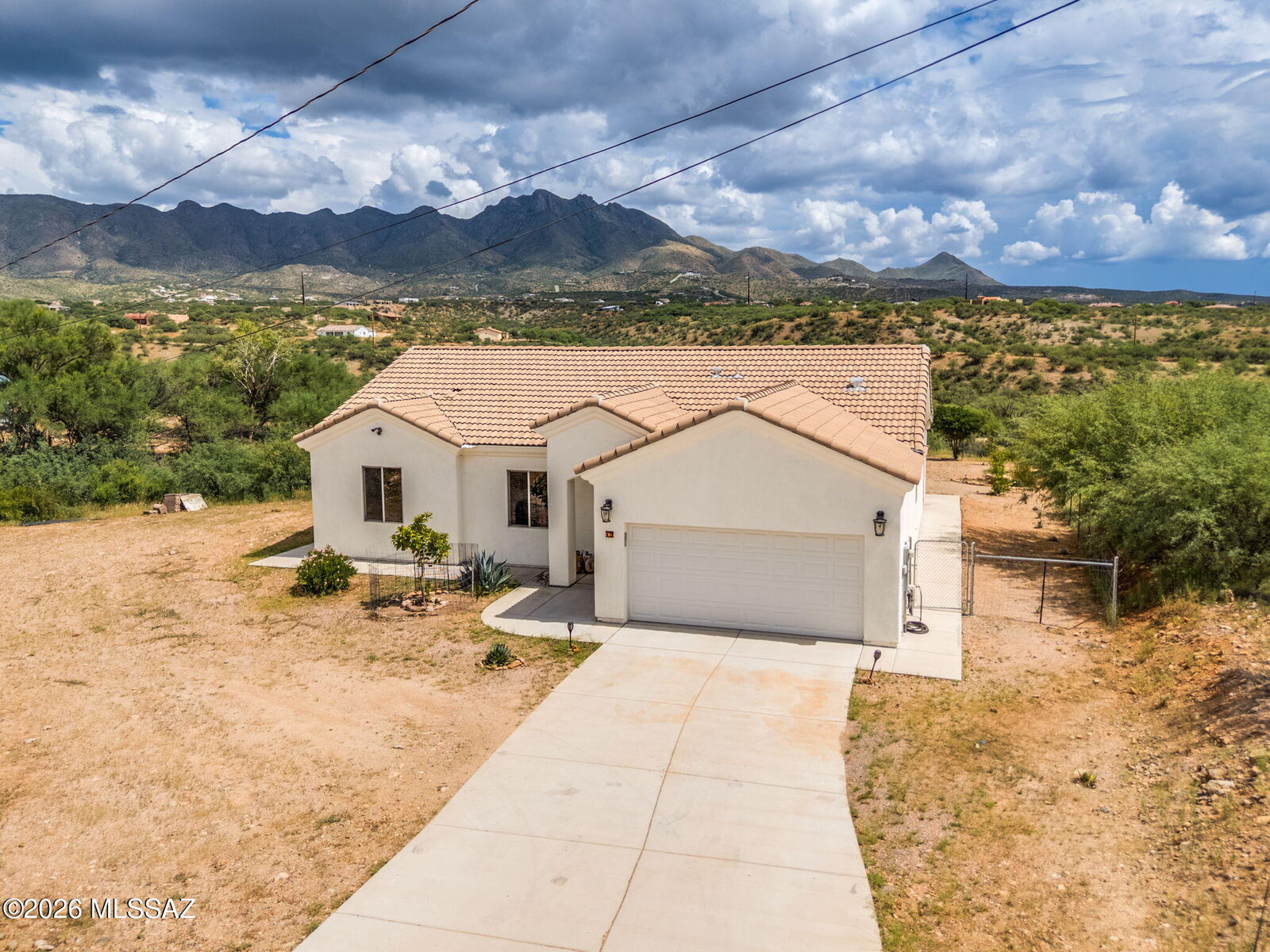 Property Photo:  79 Sabio Court  AZ 85648 