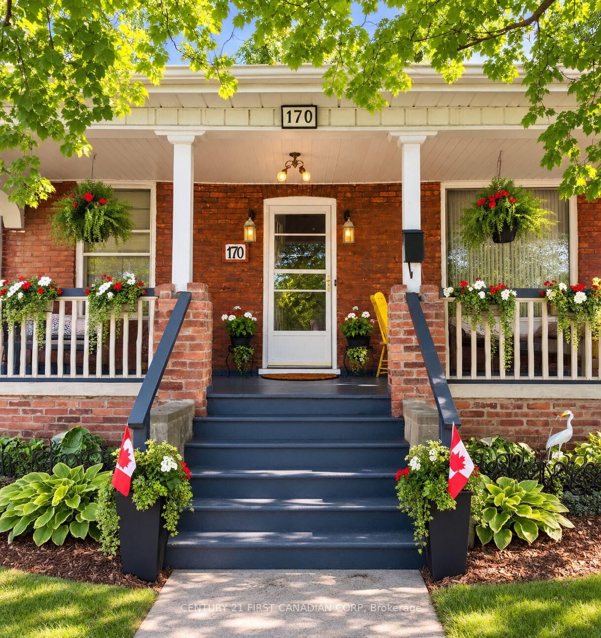 Property Photo:  170 Wellington Street E  ON N7M 3P3 