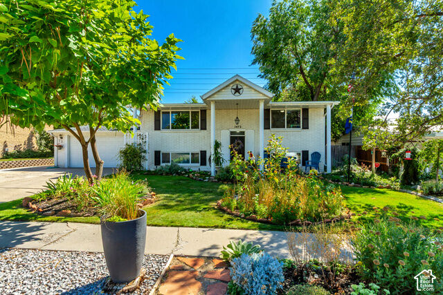 Property Photo:  1472 E 8175 S  UT 84093 
