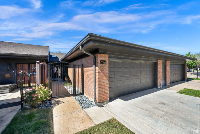 Property Photo: 2314 S Ridgewood Way UT 84010