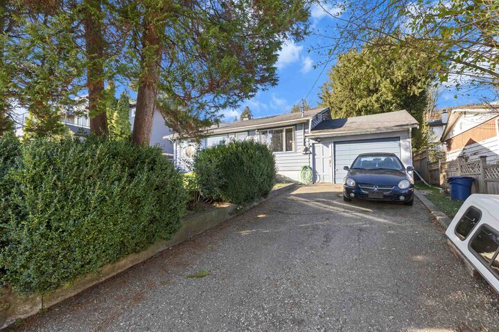 Property Photo: 32739 Fraser Crescent BC V2V 1C9