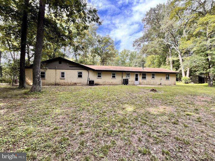 Property Photo:  2220 Black Walnut Place  MD 20616 