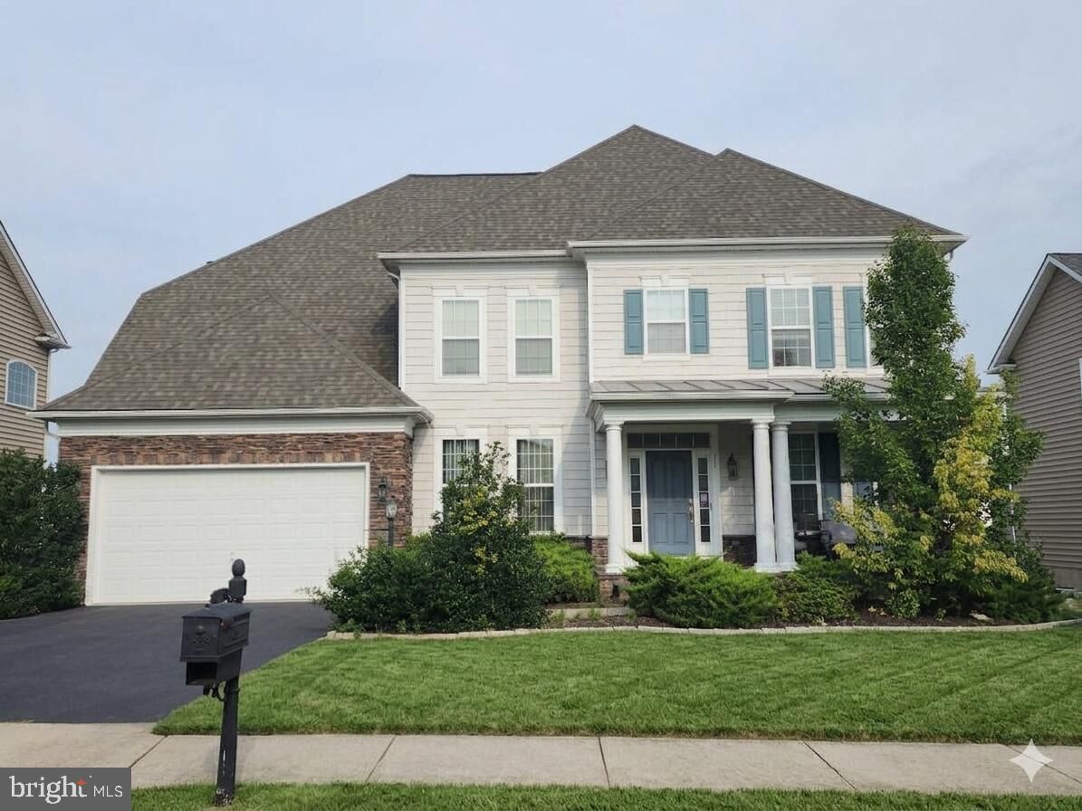Property Photo: 11 Bradbury Way VA 22554