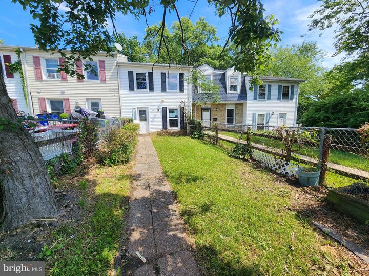 Property Photo:  1005 Waterside Court  MD 21040 