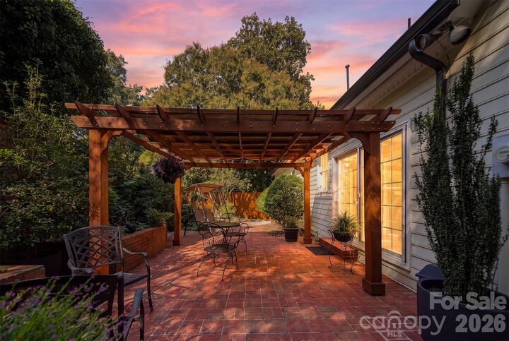 Property Photo:  114 6th Avenue NE  NC 28601 