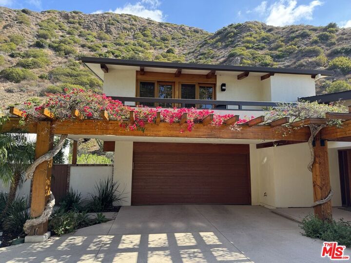 Property Photo:  5942 Paseo Canyon Dr  CA 90265 
