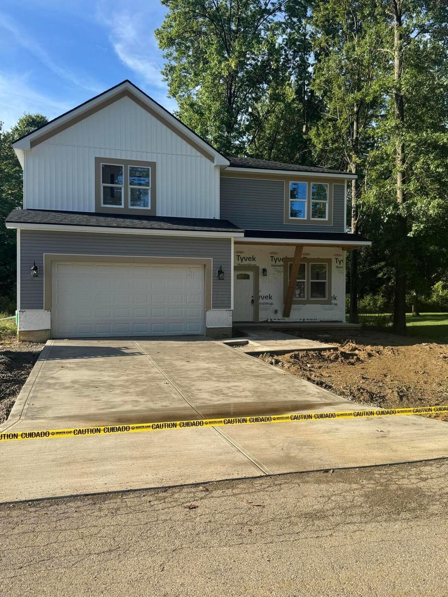 Property Photo:  2689 Abington Road  OH 43231 