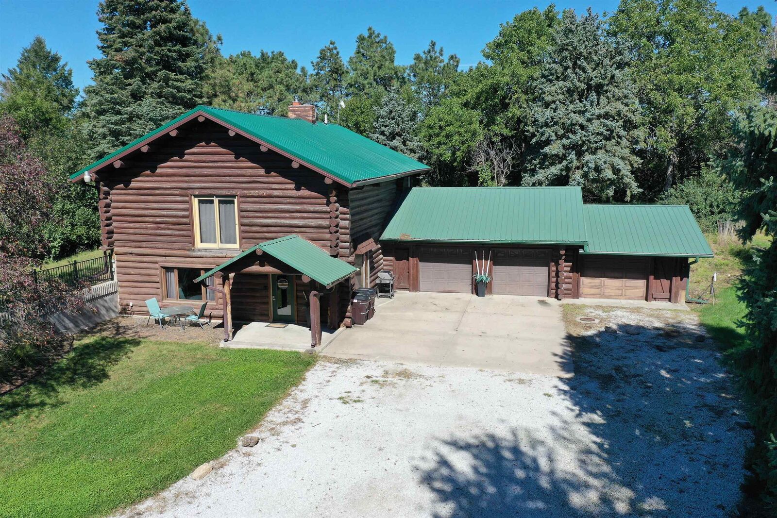 Property Photo: 26259 249th Street NE 68601