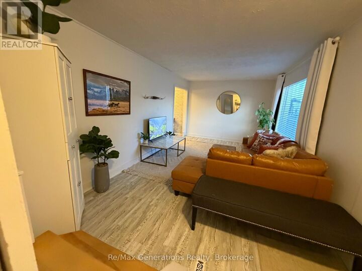 Property Photo:  77 Yawkey Avenue  ON P0T 2E0 
