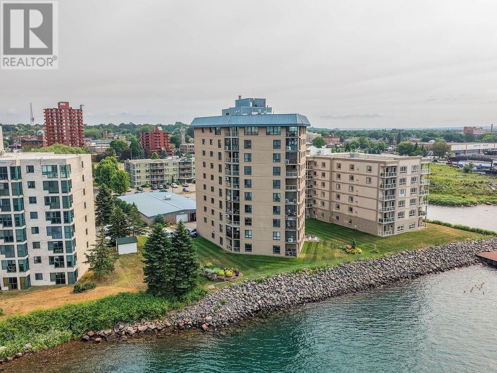 Property Photo:  711 Bay St # 802  ON P6A 6Y3 