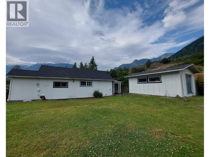 Property Photo:  259 McEwen Road  BC V0K 1V0 