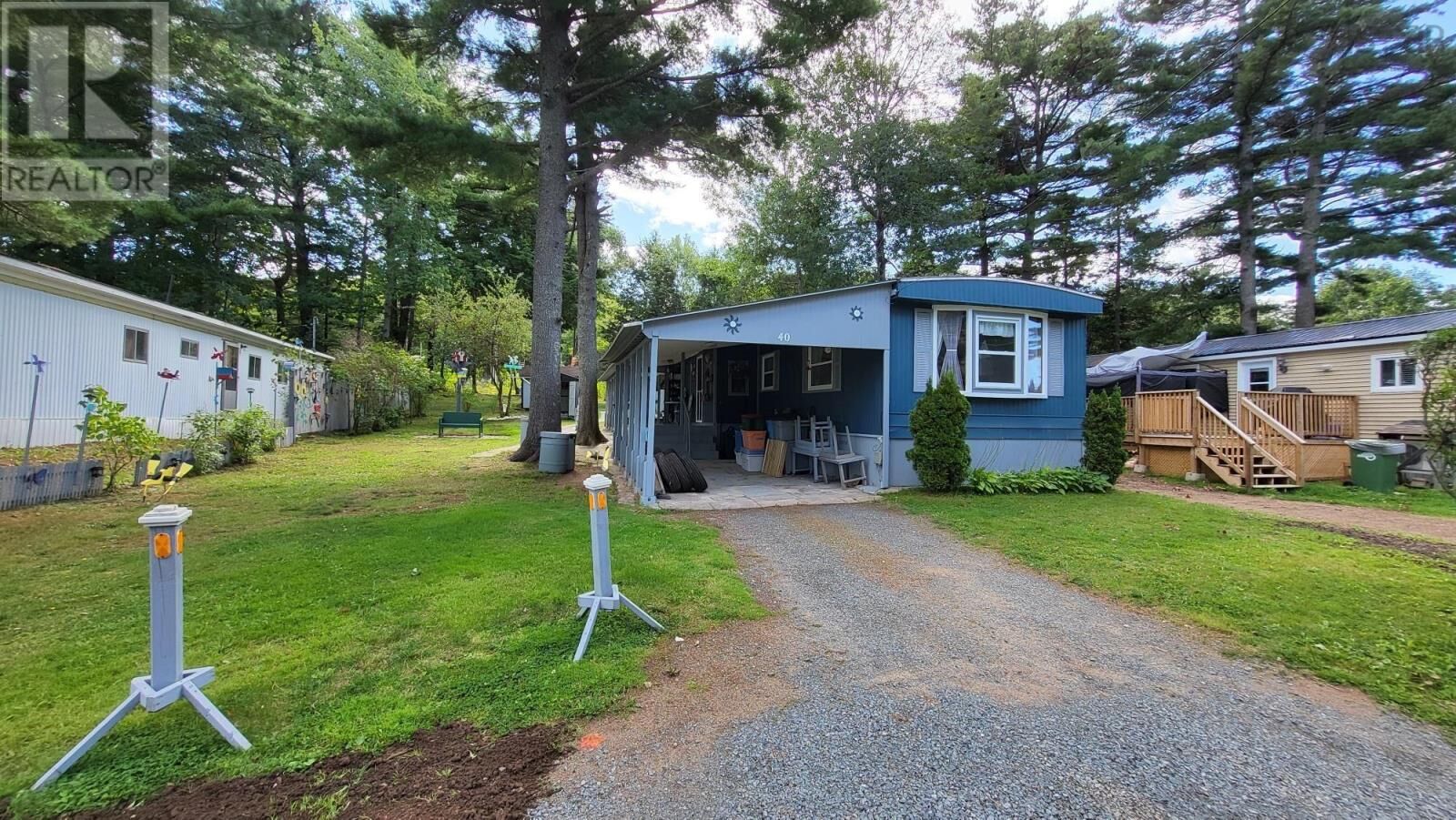 Property Photo:  40 Homco Drive  NS B4N 3W5 