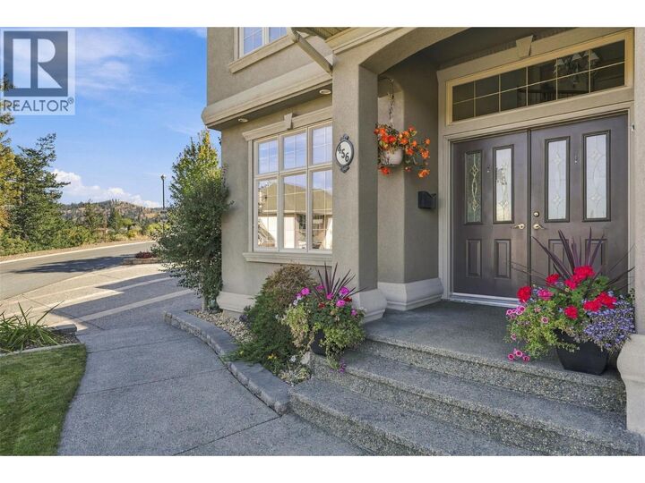 Photo de la propriété:  456 Azure Place  BC V2E 2R1 