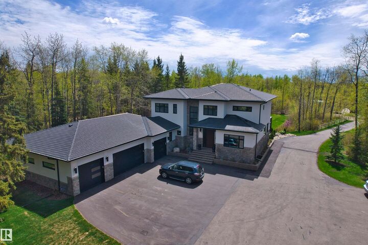 Property Photo:  22433 Twp Road 520  AB T8C 1E4 