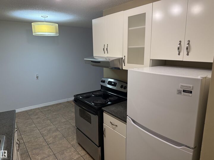 Property Photo:  10335 117 Street NW 205  AB T5K 1X9 