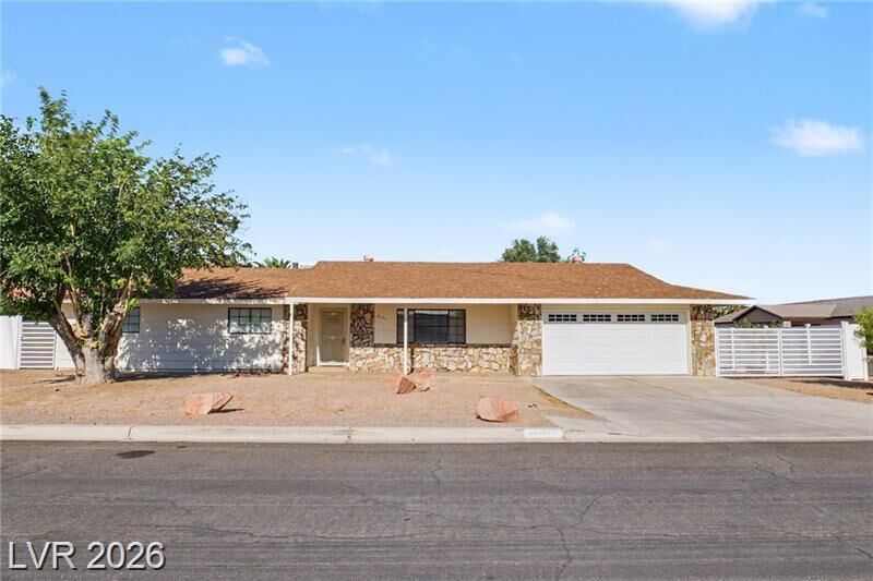 Property Photo:  2090 Lucerne Street  NV 89104 