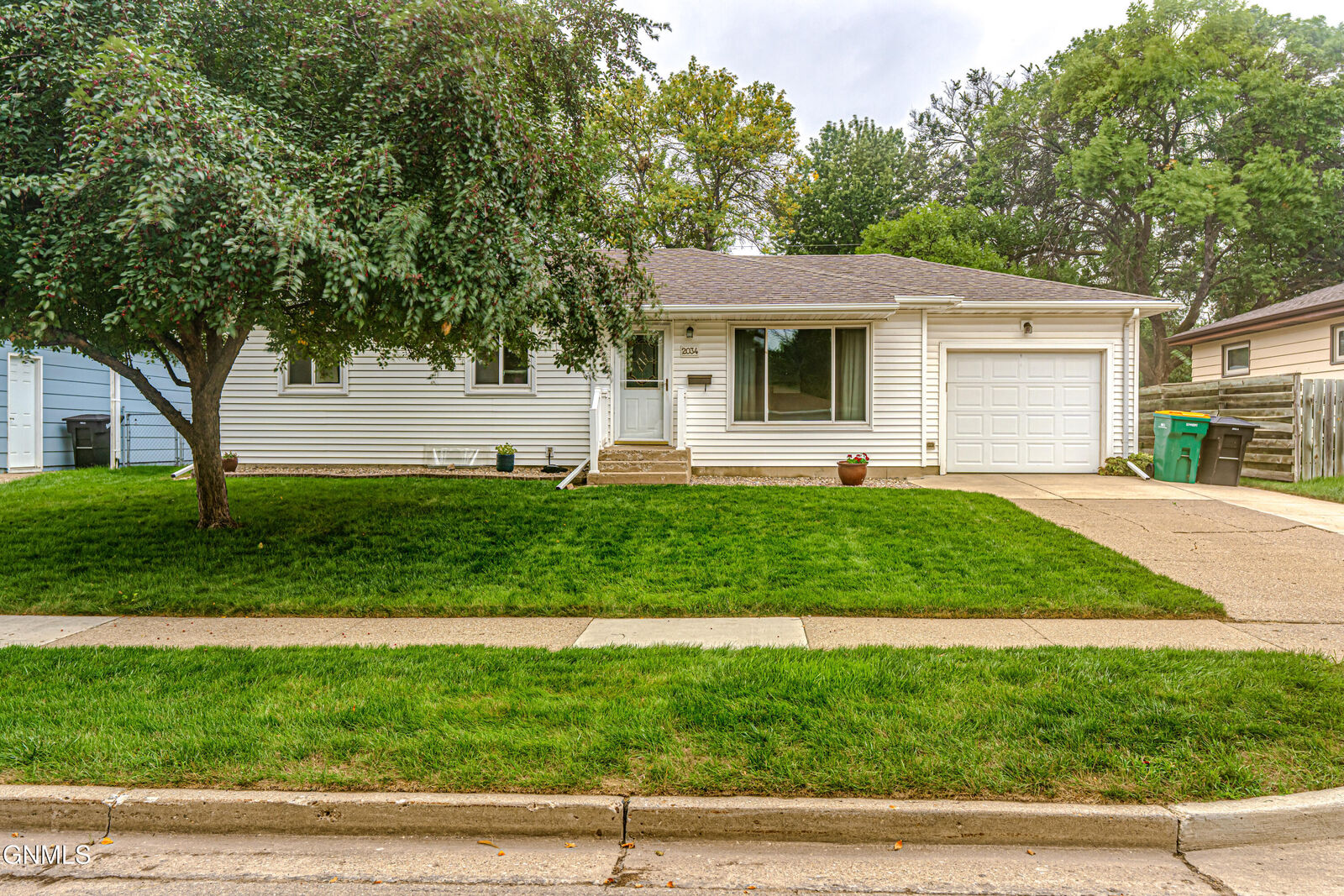Property Photo:  2034 Saint Benedict Drive  ND 58501 
