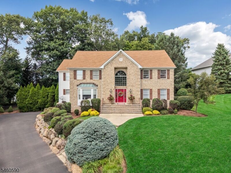 Property Photo:  4 Moccasin Ct  NJ 07430 