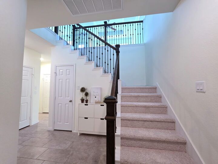 Property Photo: 8620 Hollyoaks Creek Lane TX 77063