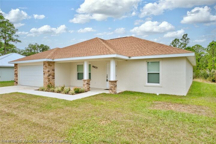 Property Photo: 6607 Burkett Avenue FL 33875