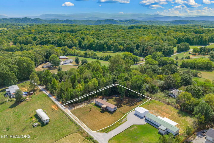Property Photo:  257 McClung Rd  TN 37354 