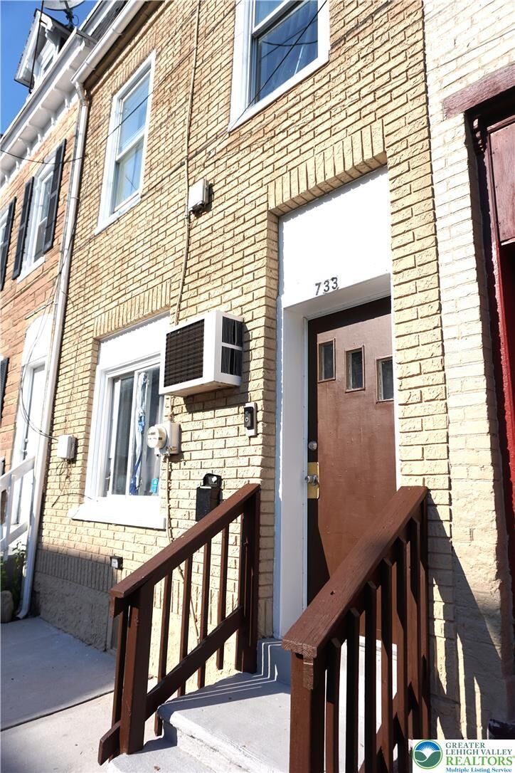 Property Photo: 733 Lumber Street 1 PA 18102