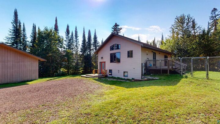 Property Photo: 535 Humphrey Cr MN 55604