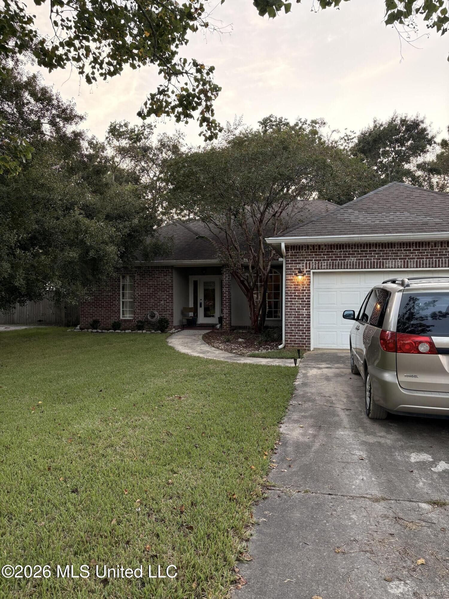 Property Photo:  1173 Glendale Place  MS 39507 
