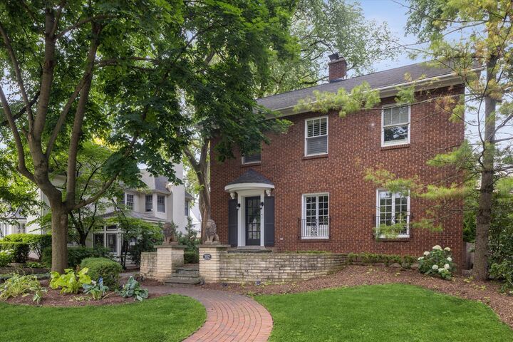 Property Photo:  352 Ravine Road  IL 60521 