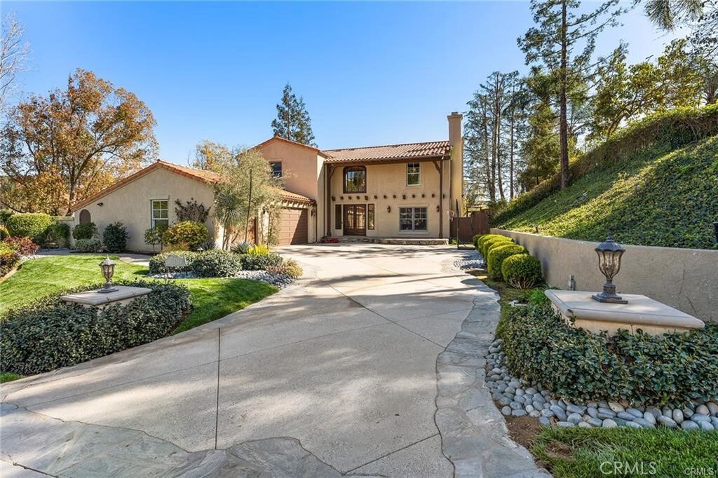 Property Photo:  24920 Paseo Del Rancho  CA 91302 