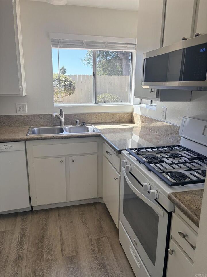 Property Photo:  4749 Canterbury Court  CA 92056 