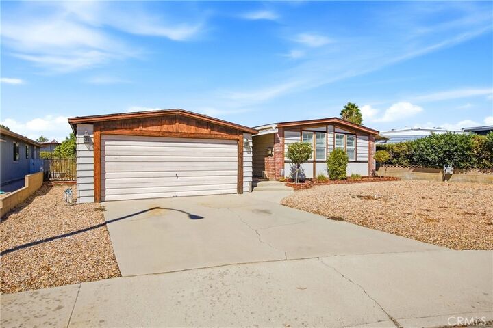 Property Photo:  2860 Basswood Court  CA 92545 