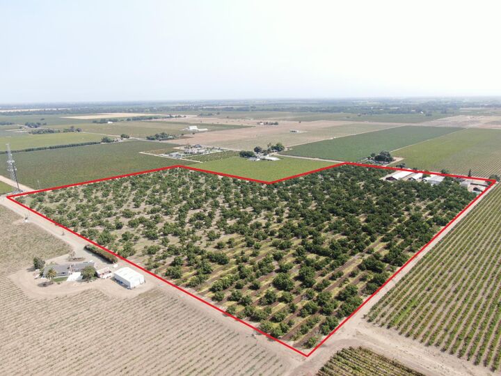Property Photo:  21797 N Devries Road  CA 95242 