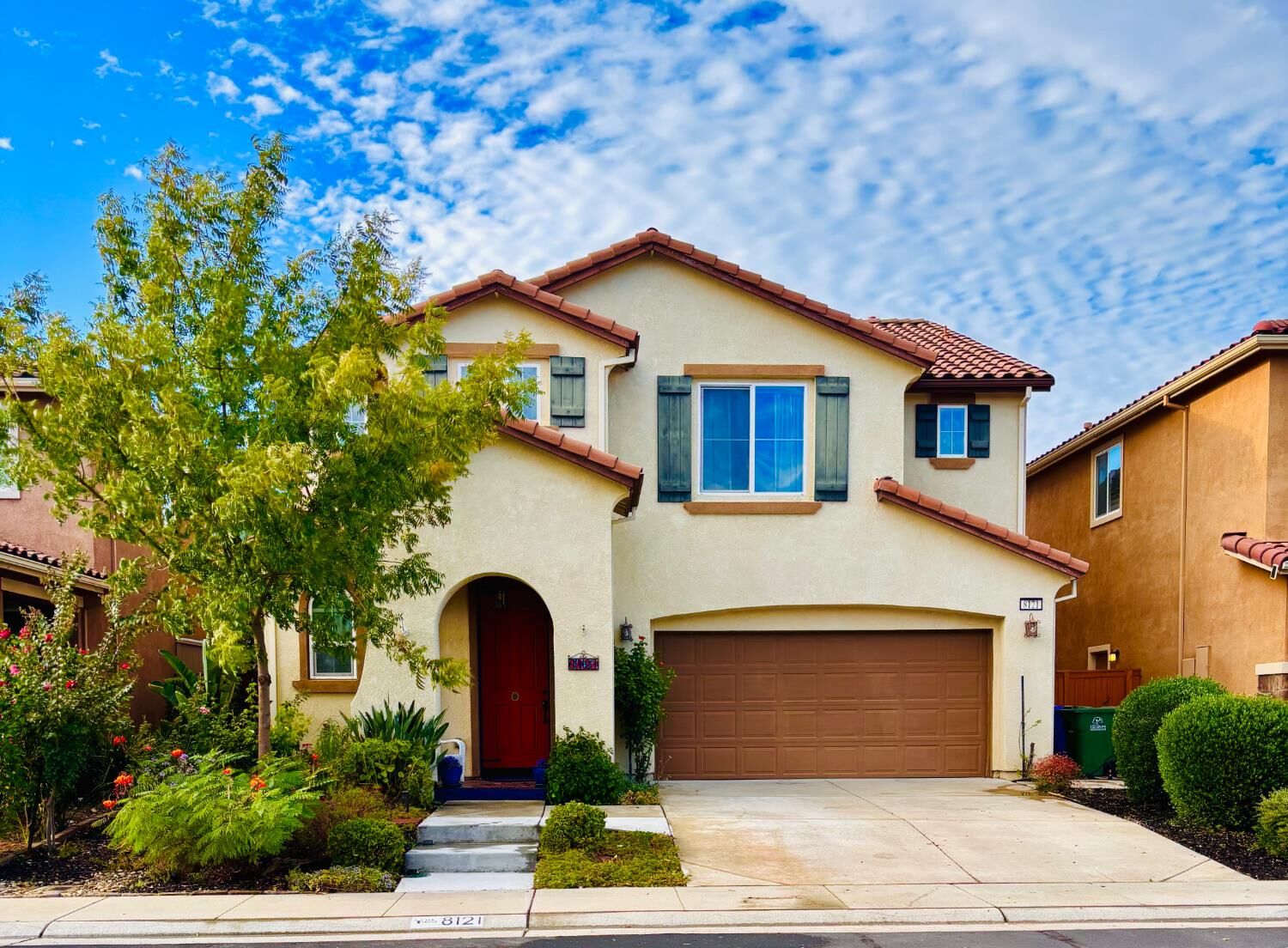 Property Photo:  8121 Genex Way  CA 95757 