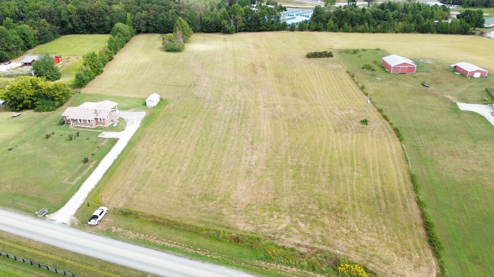 Property Photo: 300 Sixteenth Model Rd TN 37355