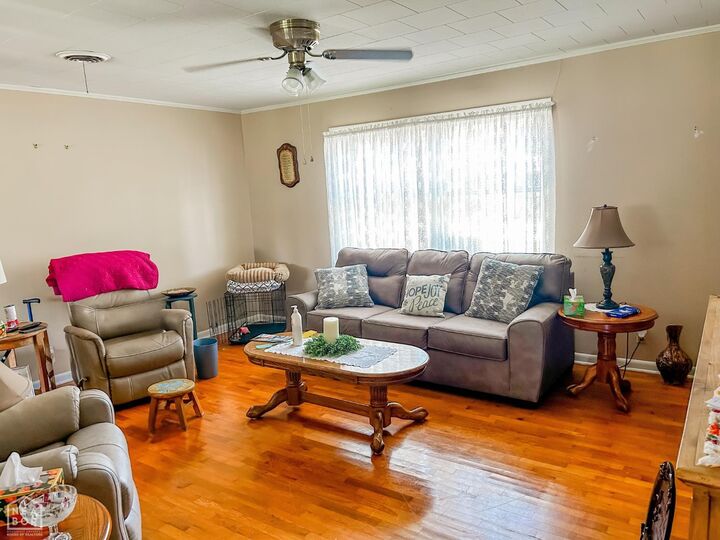 Property Photo:  703 E Elm Street  AR 72476 