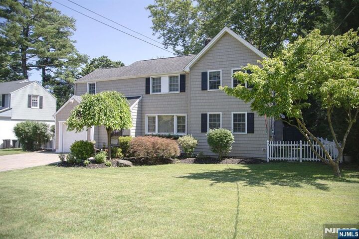 Property Photo:  22 Warren Road  NJ 07410 