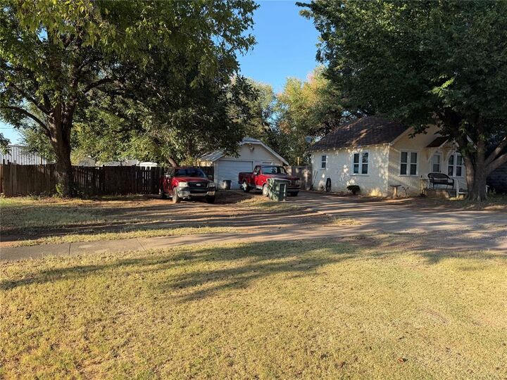 Photo de la propriété: 209 W 4th Street OK 73003