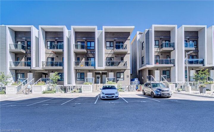 Property Photo:  1430 Highland Road W B4  ON N2N 0C3 