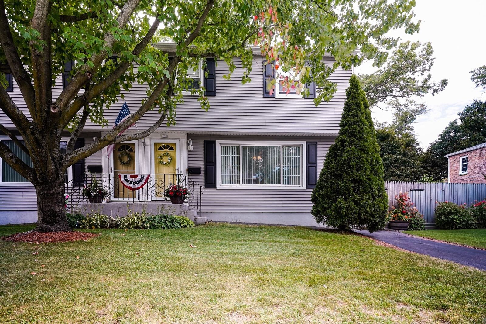 Property Photo:  112 Hollis St 112  MA 01852 