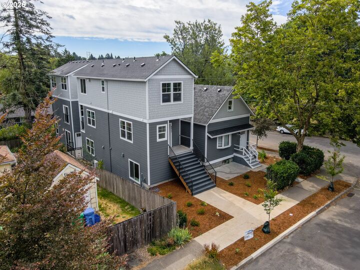 Property Photo:  8438 SE 21st Ave  OR 97202 